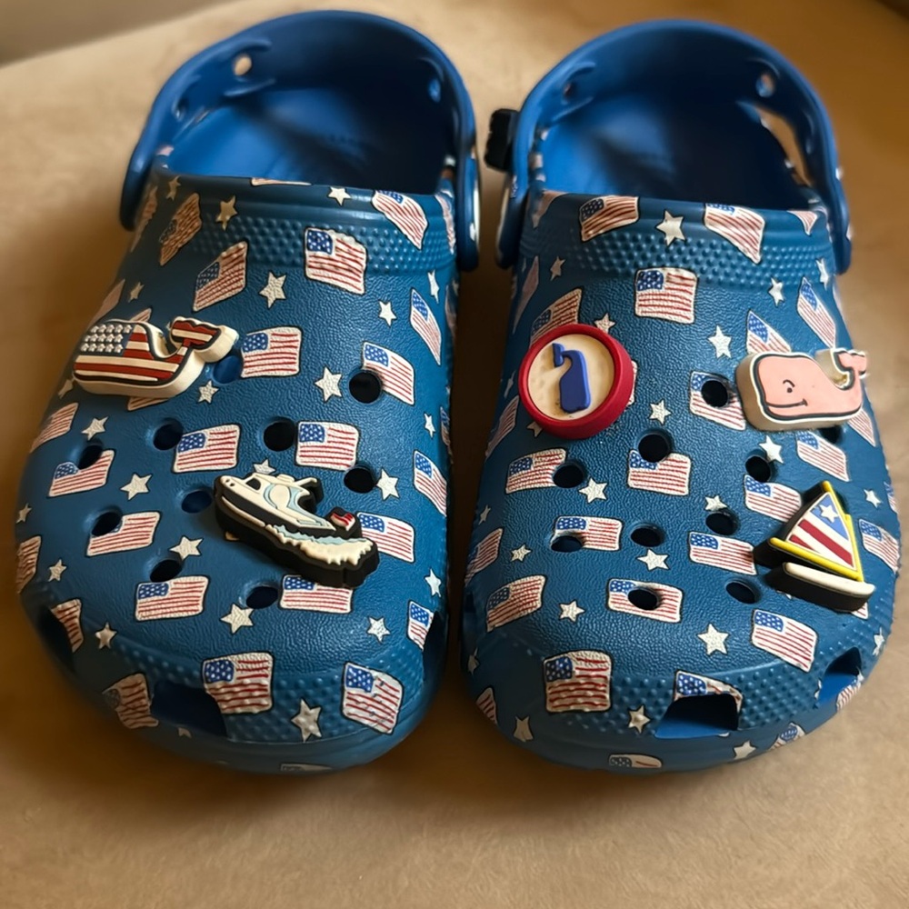 Vineyard Vines Summer Kids Crocs